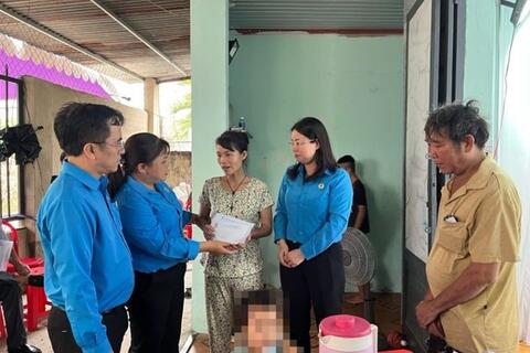 <a href="/cau-chuyen-kinh-doanh" title="Câu chuyện kinh doanh" rel="dofollow">Câu chuyện kinh doanh</a>