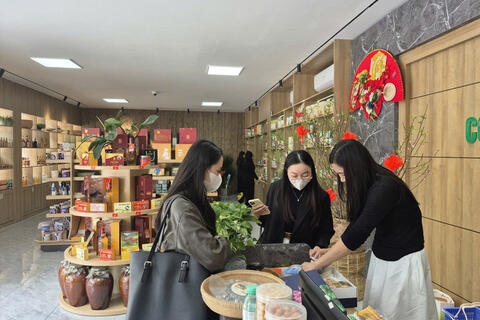 <a href="/thuong-hieu" title="Thương hiệu" rel="dofollow">Thương hiệu</a>