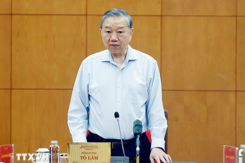 Tiếp tục kiên quyết, kiên trì đấu tranh phòng, chống tham nhũng