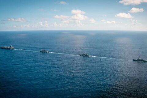 Đám cháy trên tàu sân bay Mỹ đang tham chiến ở Trung Đông kéo dài 30 giờ