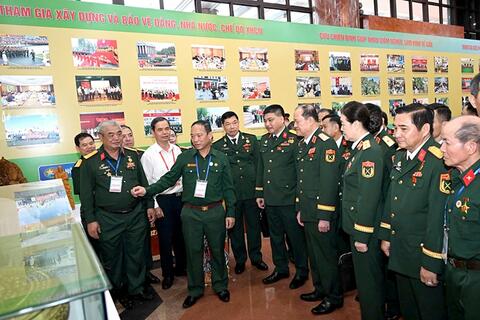 Gửi gắm niềm tin vào sự phát triển vững mạnh trong giai đoạn mới