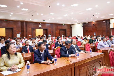 Chủ tịch UBND Đắk Lắk: Phải chủ động tìm nhà đầu tư, không ngồi chờ