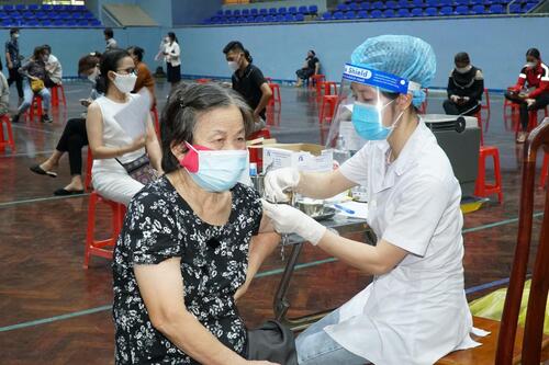 Cả nước đã tiêm được hơn 75 triệu liều vaccine phòng COVID-19 Cả nước đã tiêm được hơn 75 triệu liều vaccine phòng COVID-19