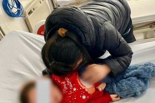 Kịp thời cứu sống bé trai ngộ độc thuốc chuột