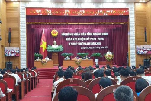 Công chức Quảng Ninh đi học sau đại học về IT được hỗ trợ 200-400 triệu đồng