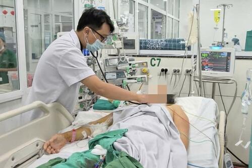 Sốt xuất huyết nguy kịch chỉ sau vài ngày