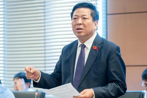 Bộ trưởng Bộ Xây dựng nói về delay, hủy chuyến bay