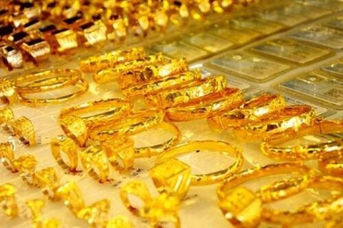 Giá vàng hôm nay (chiều 31-10): Neo ở ngưỡng cao Giá vàng hôm nay (chiều 31-10): Neo ở ngưỡng cao