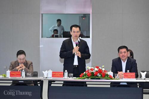 Việt Nam - Lào: Gắn kết hợp tác, cùng phát triển công nghiệp