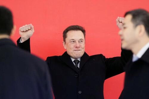 Tesla mở đường cho Elon Musk đạt mốc tài sản 1.000 tỉ USD