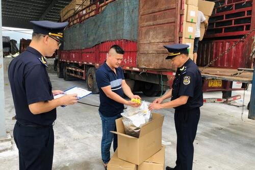 Buôn lậu diễn biến phức tạp, hải quan triển khai cao điểm cuối năm