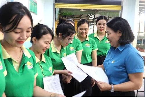 Thêm một Công đoàn cơ sở với 25 đoàn viên được thành lập ở Đà Nẵng