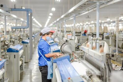 PMI duy trì đà tăng 5 tháng liên tiếp, sản xuất tiếp tục khởi sắc