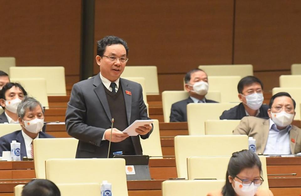 Đại biểu Hoàng Văn Cường (đoàn TP Hà Nội) phát biểu tại Kỳ họp. Ảnh: Quochoi.vn