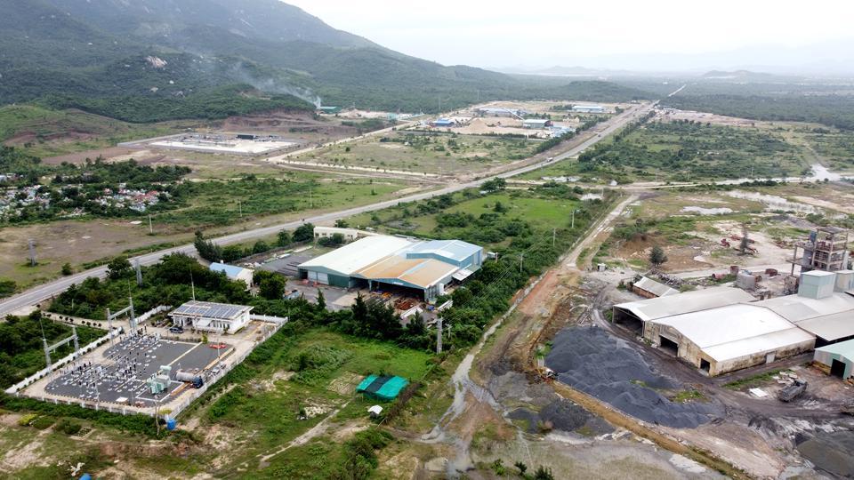 Khu vực Nam Vân Phong được quy hoạch sử dụng đất công nghiệp tăng mạnh. (Ảnh: Trung Vũ)