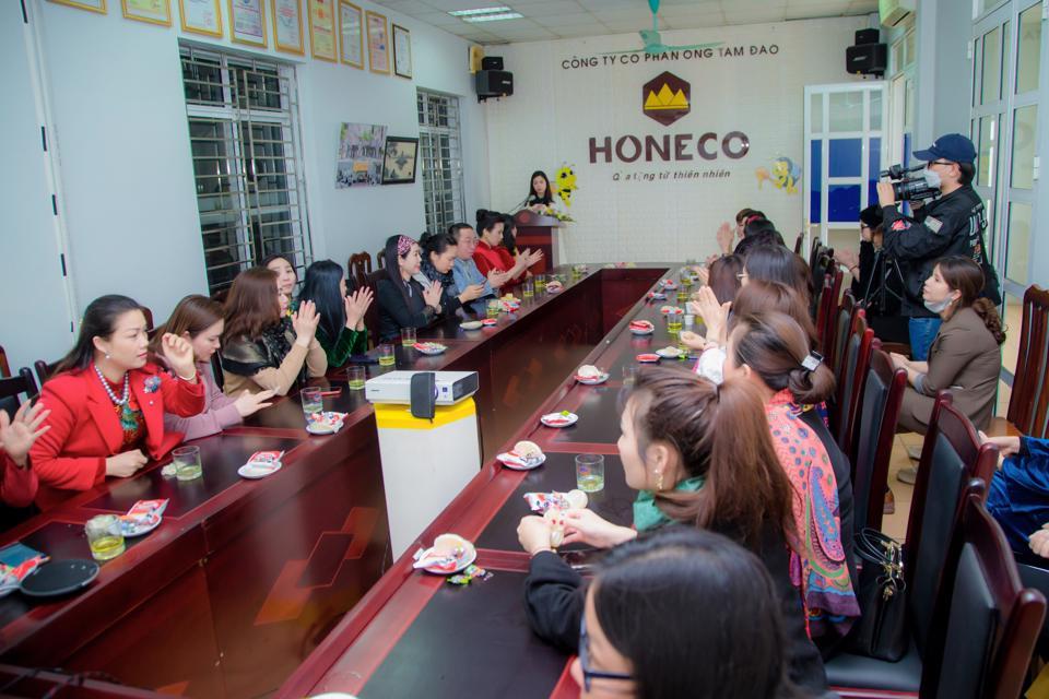 Hội viên Hiệp hội nữ Doanh Nhân Doanh nghiệp nhỏ và vừa Việt Nam có chuyến Business tour tại Công ty Cổ phần Mật ong Tam Đảo (Honeco).