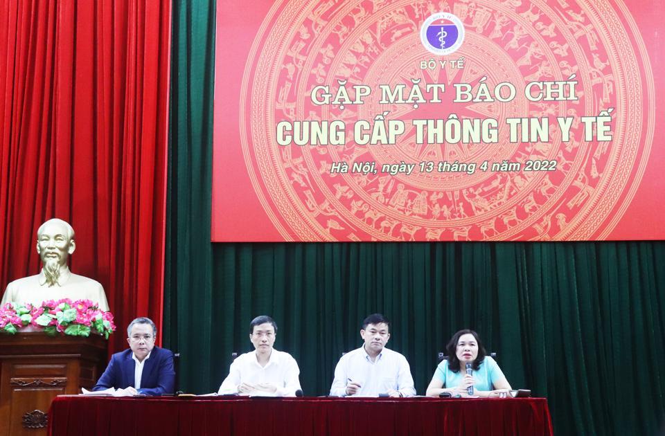 Các chuyên gia y tế thông tin về việc tiêm vaccine phòng Covid-19 cho trẻ từ 5 đến dưới 12 tuổi sáng 13/4.