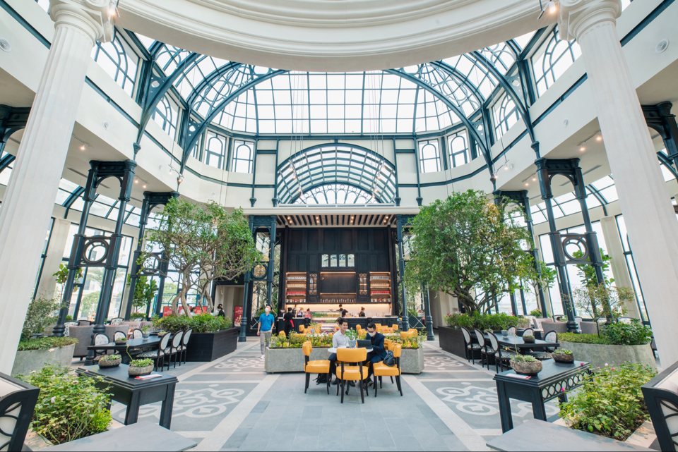 Aqua City đang dần hoàn thiện, sẵn sàng đón những cư dân đầu tiên trong năm nay ( Ảnh: Cà phê nhà kính Phin Deli đã vận hành tại Aqua City)  