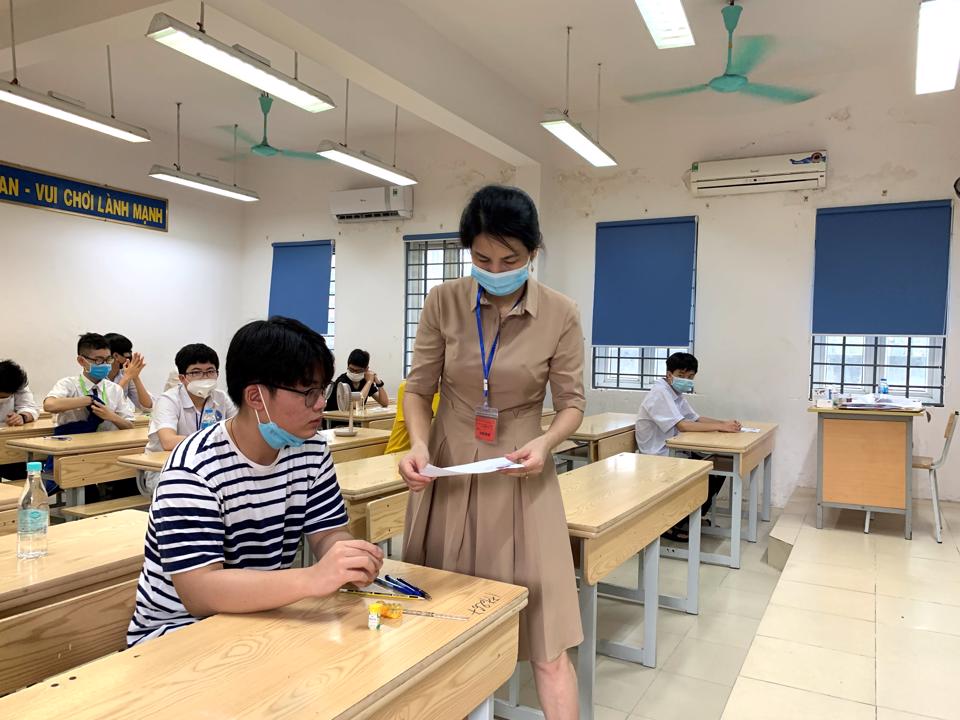 Thí sinh thi vào lớp 10 năm học 2021- 2022