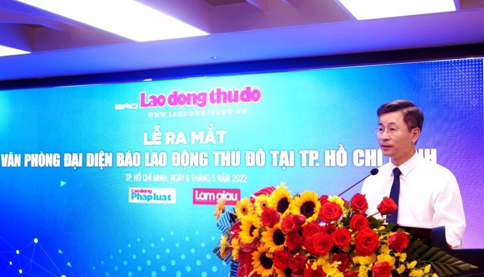 Chủ tịch Liên đoàn Lao động TP Hà Nội Nguyễn Phi Thường phát biểu tại buổi lễ.