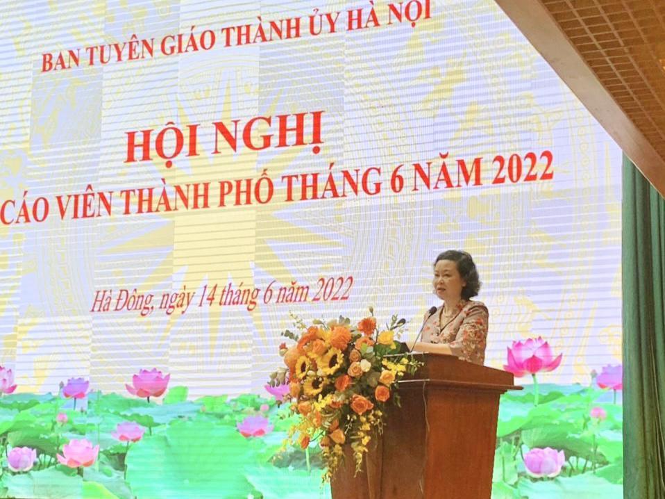 Phó Trưởng Ban Tuyên giáo Thành ủy Đinh Thị Lan Duyên định hướng công tác tuyên truyền tháng 6 và tháng 7/2022