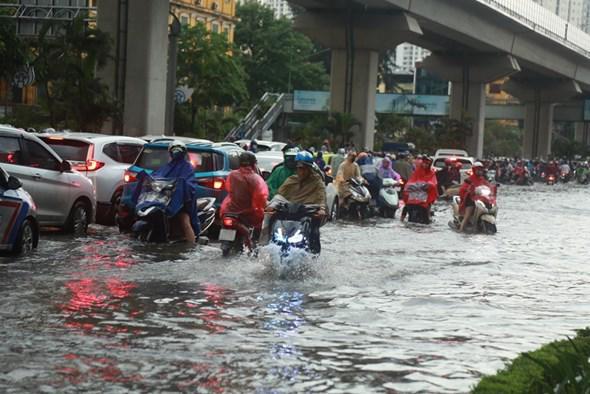 Hà Nội: Thanh tra GTVT chủ động ứng phó với mưa giông - Ảnh 1