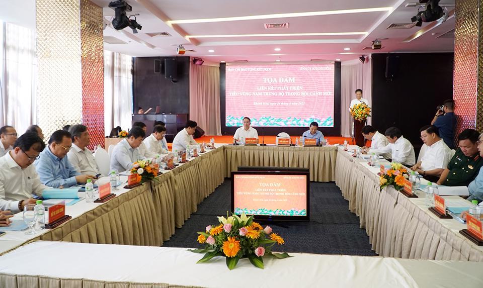 Quang cảnh Tọa đàm. Ảnh: Trung Vũ.