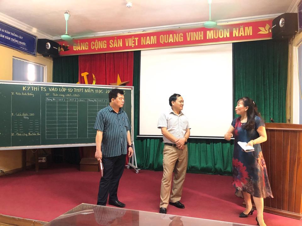 Công tác kiểm tra trước Kỳ thi tốt nghiệp THPT năm 2022 luôn được lãnh đạo UBND huyện Thường Tín quan tâm