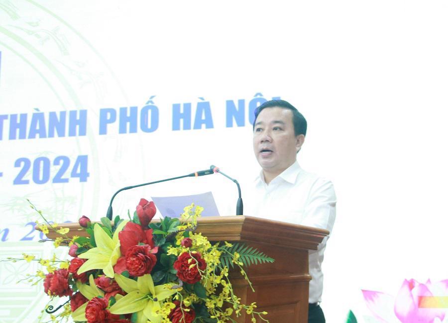 Phó Chủ tịch UBND TP Hà Nội Chử Xuân Dũng thông báo tình hình thực hiện kế hoạch KT-XH của TP 6 tháng đầu năm, nhiệm vụ trọng tâm 6 tháng cuối năm 2022