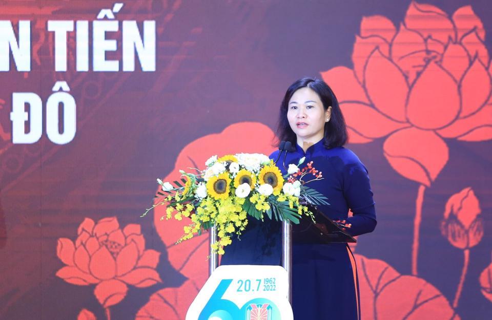 Phó Bí thư Thường trực Thành ủy Hà Nội Nguyễn Thị Tuyến phát biểu tại buổi lễ.