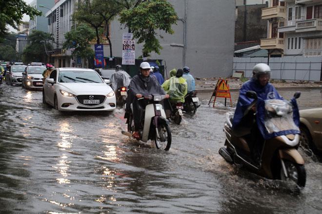 Dự báo thời tiết ngày 25/7: Hà Nội có mưa rào giải nhiệt