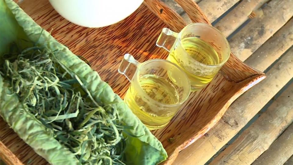 Những ai không nên uống nước lá sen? - Ảnh 1