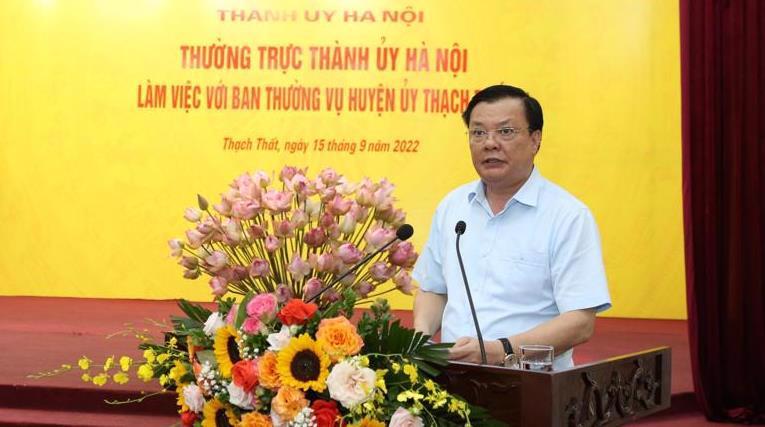 Bí thư Thành ủy Đinh Tiến Dũng phát biểu kết luận cuộc làm việc.