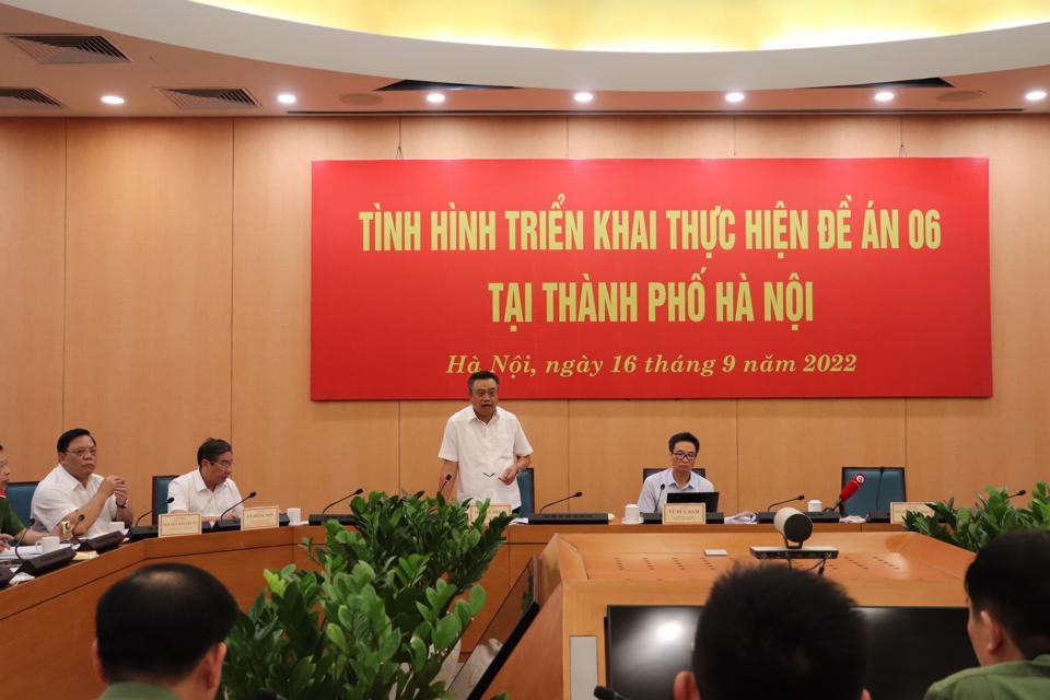 Chủ tịch UBND TP Hà Nội Trần Sỹ Thanh phát biểu tại buổi làm việc. 