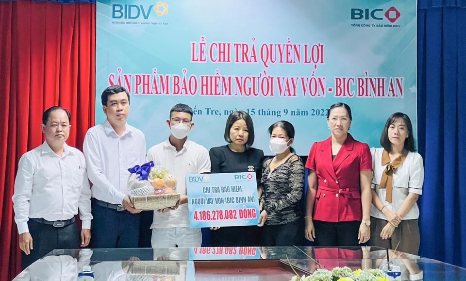BIC chi trả hơn 4 tỷ đồng tiền bảo hiểm cho khách hàng tại Bến Tre - Ảnh 1