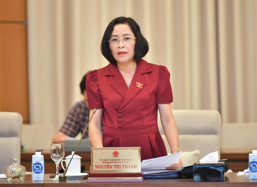 Trưởng ban Công tác đại biểu của Ủy ban Thường vụ Quốc hội Nguyễn Thị Thanh phát biểu tại phiên họp. Ảnh: Quochoi.vn