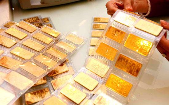 Giá vàng thế giới và trong nước giảm mạnh. Ảnh minh hoạ.