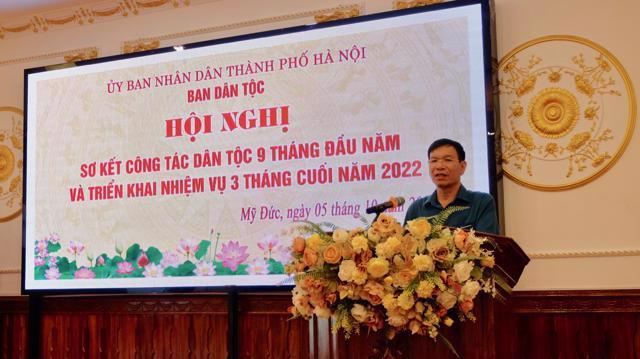 Trưởng Ban Dân tộc Hà Nội Nguyễn Tất Vinh phát biểu tại hội nghị. Ảnh: Lâm Nguyễn.  