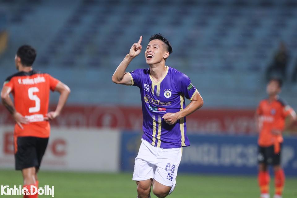 Đây là bàn thắng đầu tiên của Hùng Dũng cho Hà Nội FC ở mùa giải 2022.