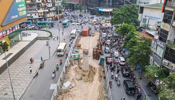 Chậm tiến độ cầu vượt chữ C: Lỗi lớn do nhà thầu Thành Long - Ảnh 1