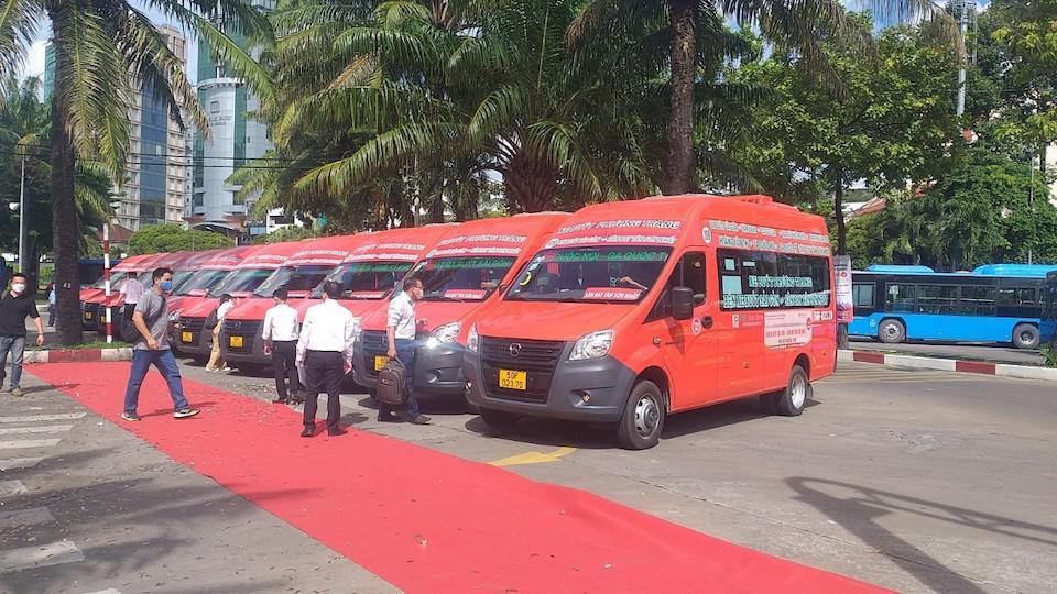 Tuyến xe buýt 109 được Công ty Phương Trang đưa vào khai thác trở lại hồi tháng 9/2022. Ảnh Việt Hùng