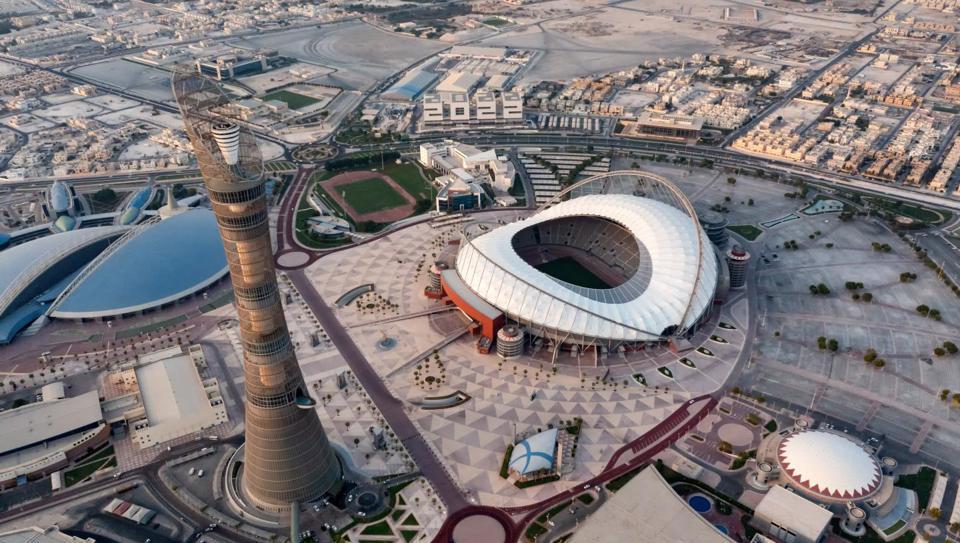 5.  Sân vận động quốc tế Khalifa là một trong những sân lâu đời nhất tại Qatar.