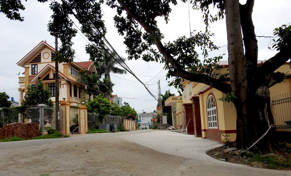 Bê tông hóa tại xã Lại Thượng, huyện Thạch Thất. Ảnh: Đỗ Hồng