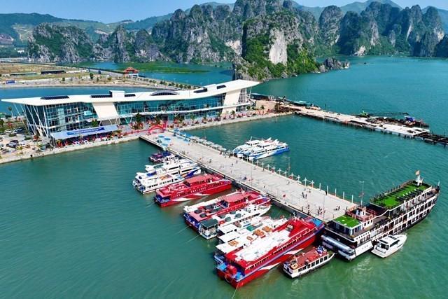 Crystal Holidays Harbour Vân Đồn đang được triển khai đồng bộ cùng với Bến cảng cao cấp Ao Tiên