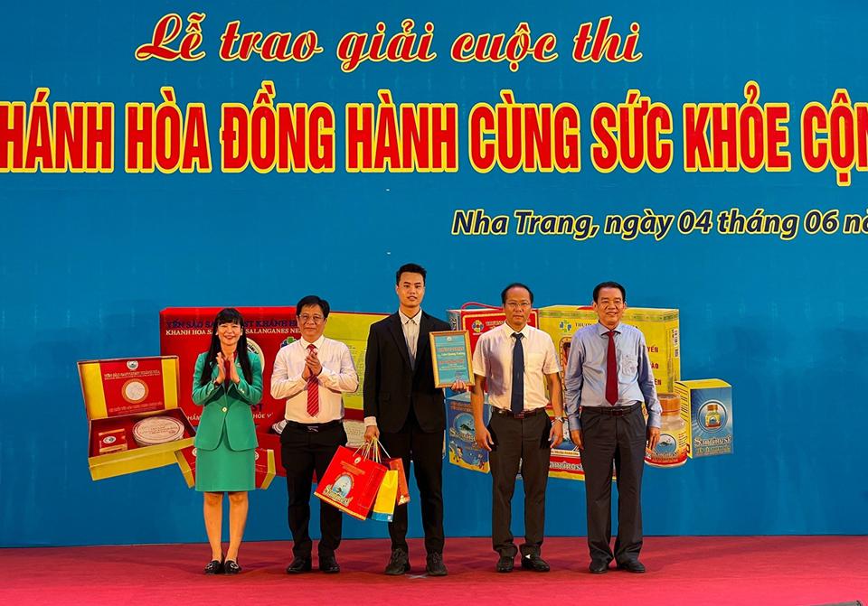 Thí sinh nhận Giải đặc biệt cuộc thi