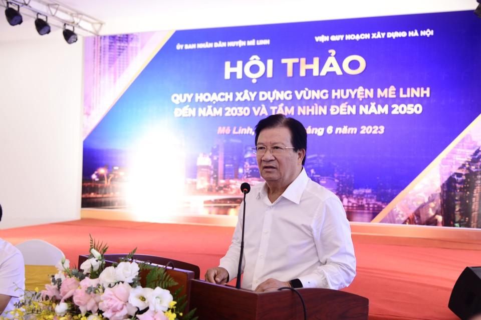 Nguyên Phó Thủ tướng Trịnh Đình Dũng phát biểu tại hội thảo.