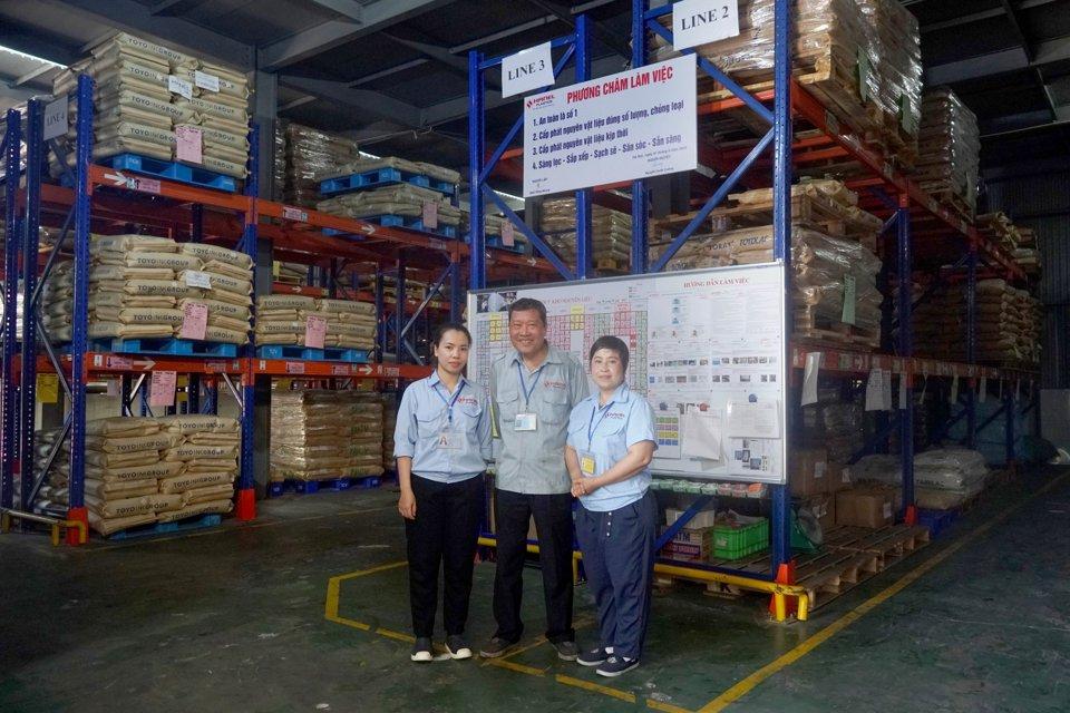 Kho Nguyên vật liệu Công ty Hanel Plastics - tập thể Ngôi sao Hanel 2022