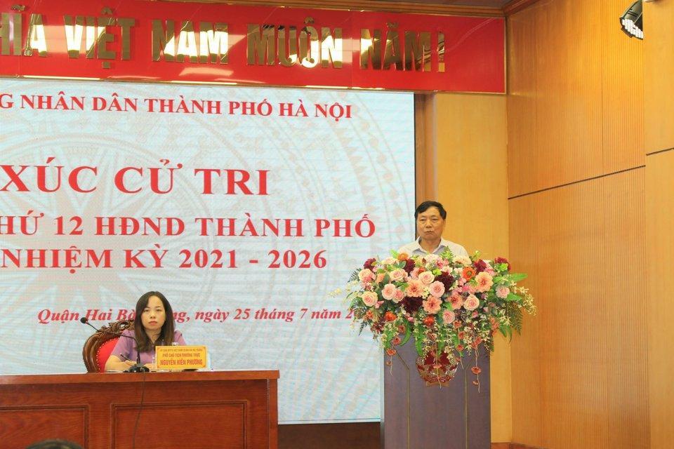 Thay mặt Tổ đại biểu HĐND Thành phố Hà Nội, Bí thư Quận ủy Hai Bà Trưng Nguyễn Văn Nam phát biểu tiếp thu ý kiến của các cử tri quận