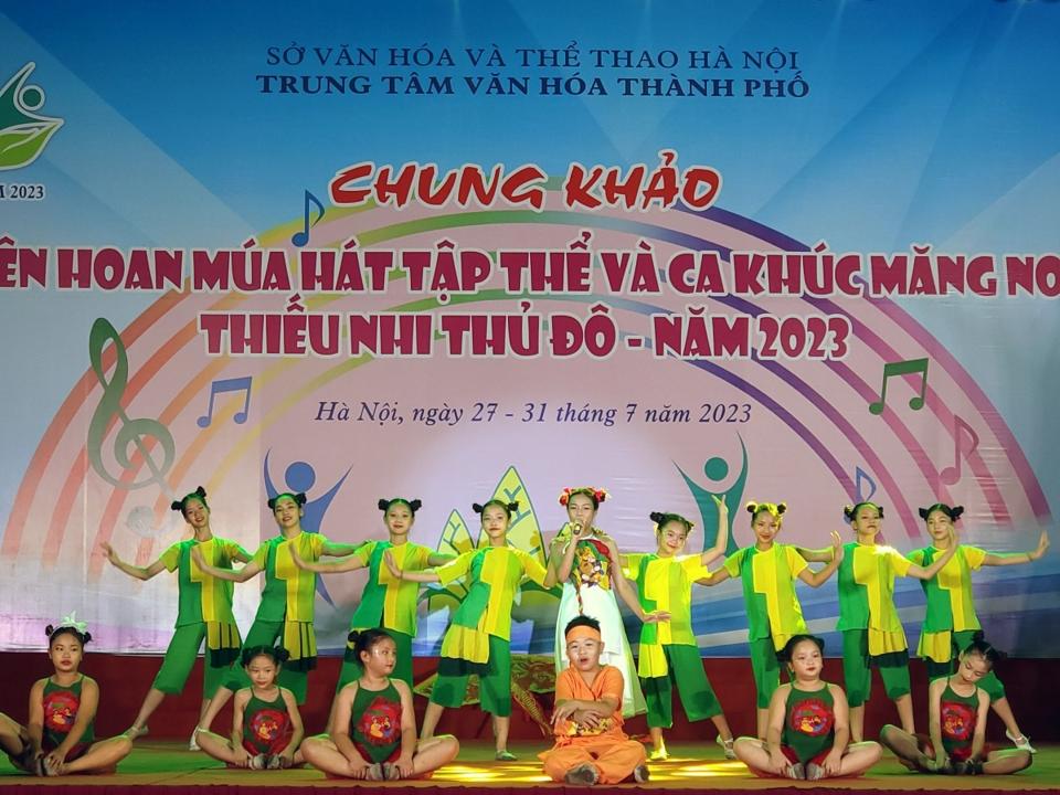 Sôi nổi liên hoan múa hát tập thể và ca khúc măng non Thủ đô - Ảnh 2