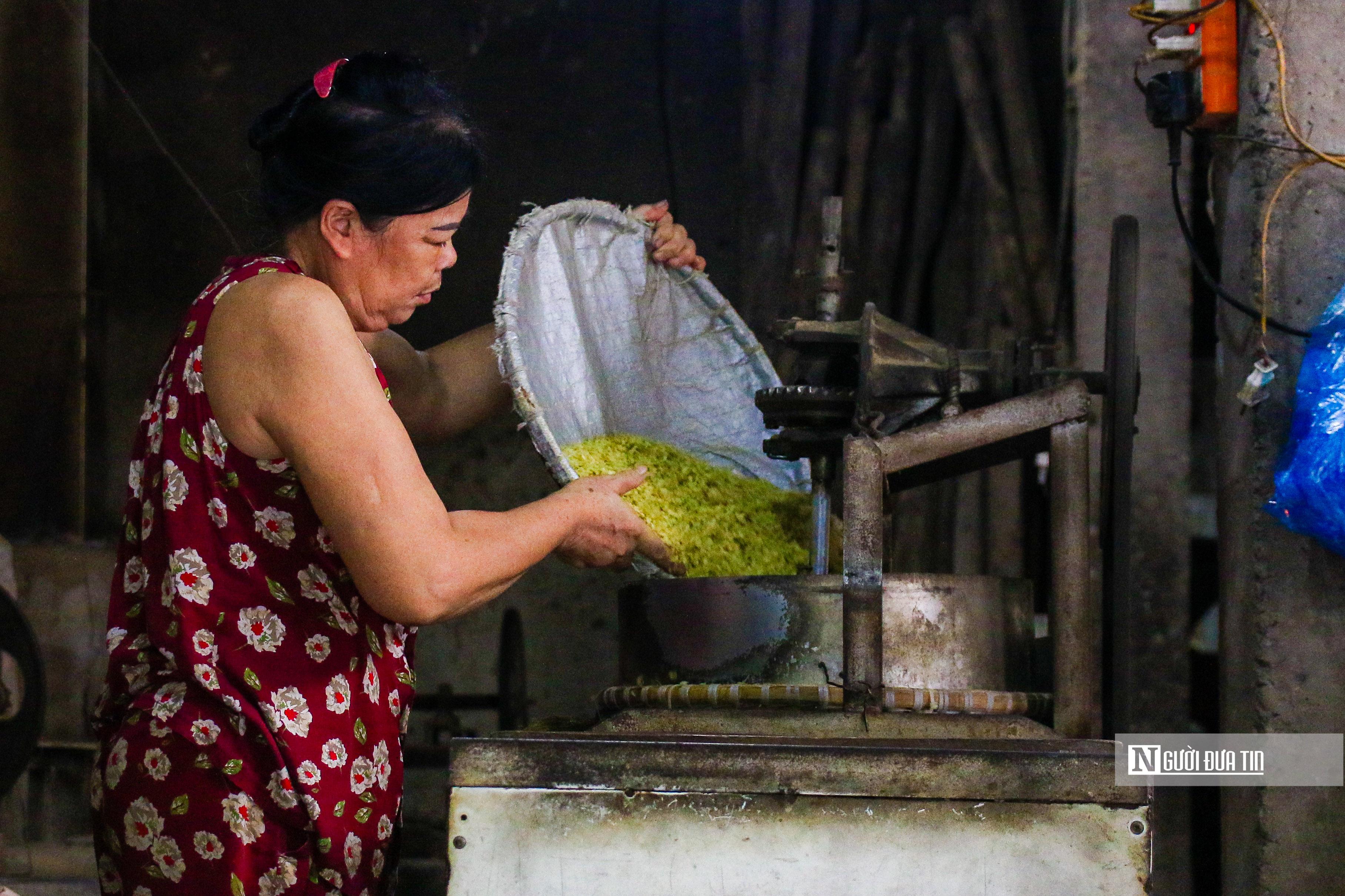 Dân sinh - Hà Nội: Người dân làng Mễ Trì tất bật vào vụ cốm lớn nhất trong năm (Hình 8).